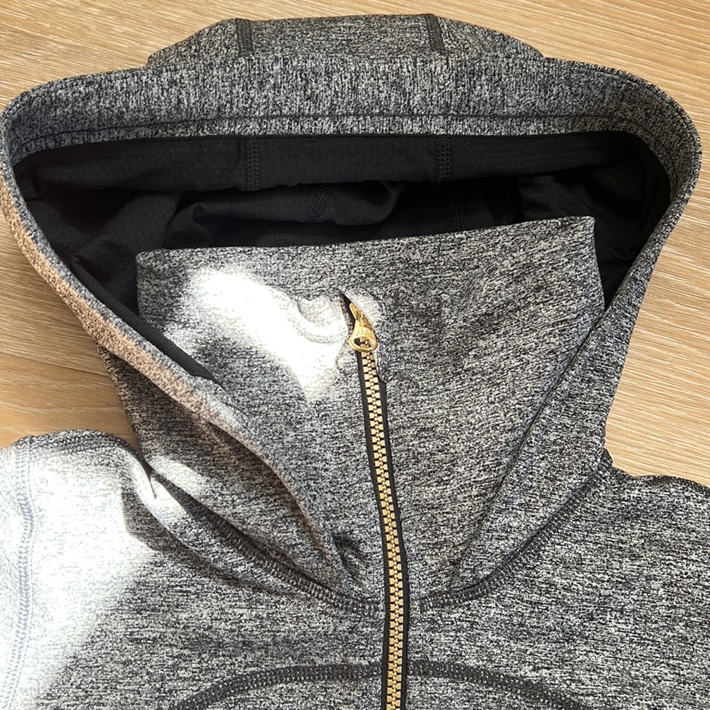 Lululemon jacket - Picture 2 of 7